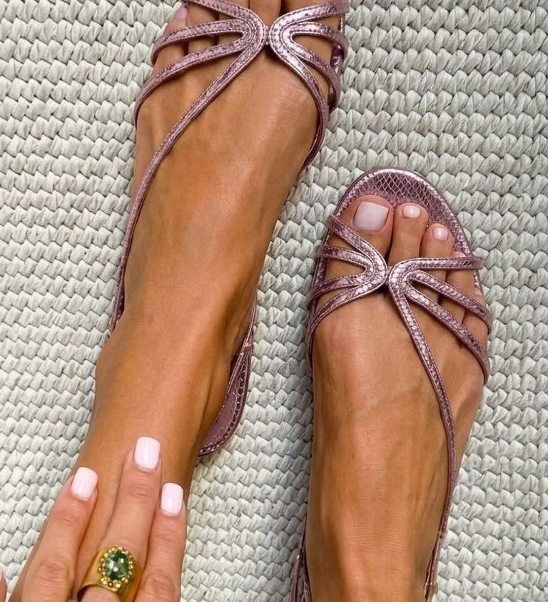 Sandalias Efecto Serpiente Metalizadas con Tiras