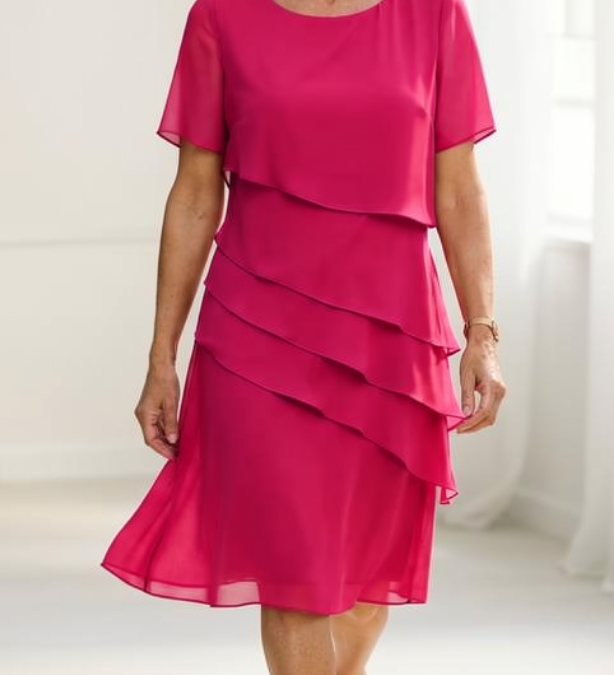 Julia – Vestido Elegante y Fluido con Volantes