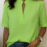 Carlota | Blusa Chic de Cuello en V Fresca para el Verano