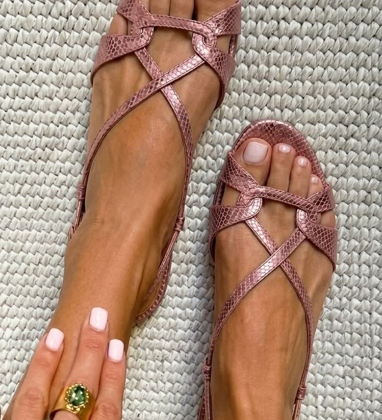 Sandalias Slingback Efecto Serpiente Planas Bronce de Punta Abierta