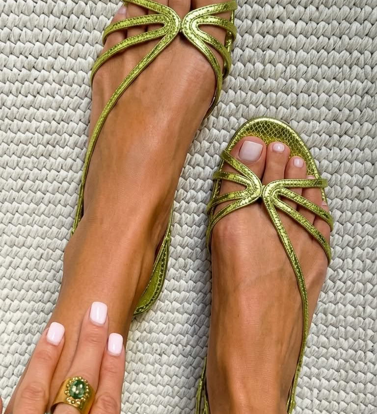Sandalias Efecto Serpiente Metalizadas con Tiras