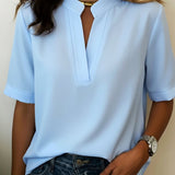 Carlota | Blusa Chic de Cuello en V Fresca para el Verano