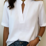 Carlota | Blusa Chic de Cuello en V Fresca para el Verano